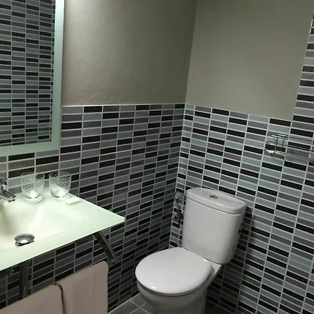 Guest house Sb Arenal 2*